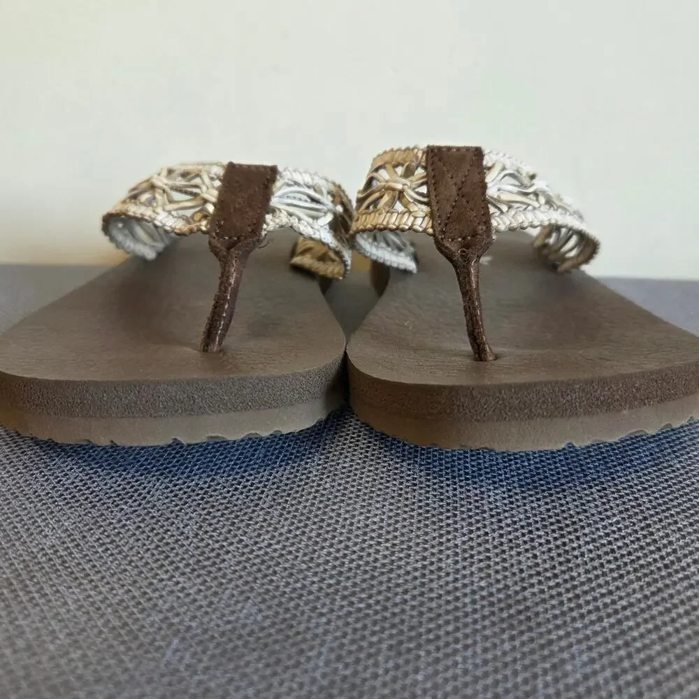 NWOT Skechers 7.5 Asana Yoga Foam Thong Flip Flop Sandals Macrame